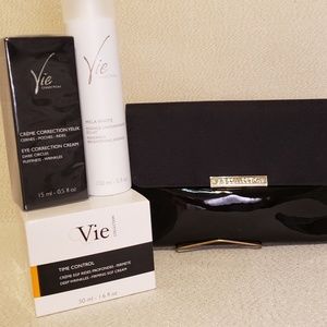 Luxury Skin Care...Vie Collection Bundle